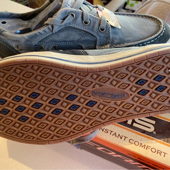 Mens Skechers 9 1/2 Leroy - Picture 2 of 4